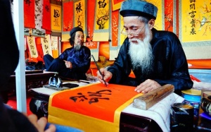 'Thầy đồ xịn' đắt hàng đầu năm