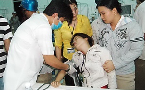 38 công nhân nhập viện nghi ngộ độc thực phẩm