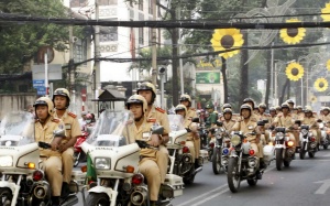 Giao thông mùa lễ hội Xuân 2015 sẽ căng thẳng?