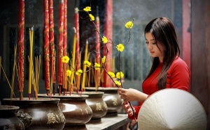 Đi đền, chùa như thế nào cho đúng?