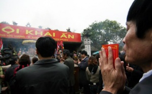 'Lãnh đạo cấp cao không nên dự khai ấn đền Trần'