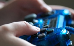 Đột tử sau 19 tiếng “cày” game