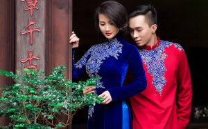 Hoa hậu Quý bà châu Á đẹp dịu dàng với áo dài ngày 8/3