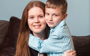 Lấy lại trí nhớ sau... một cái ôm