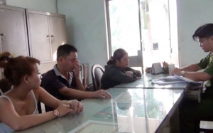 Phá ổ mại dâm xây 'địa đạo' trộm tiền như phim