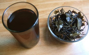 Trà giải nhiệt: Uống nhiều hại thận