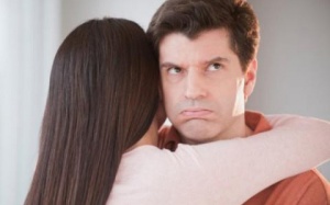 Những biểu hiện chứng tỏ chồng đang chán vợ