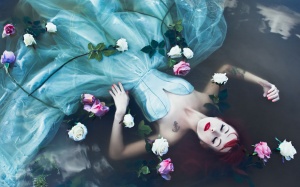 Vẻ đẹp mê hoặc của thiếu nữ qua các truyền thuyết