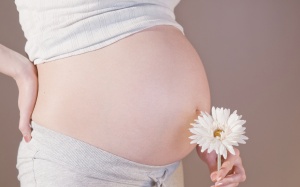 Những lời khuyên vô lý mẹ bầu thông minh nên 'phớt'
