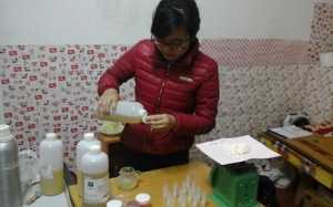 Người buôn bán mỹ phẩm tự chế sẽ bị xử phạt