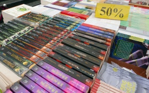 Hội sách Xuân 2015: Nhiều quầy sách giảm giá 50%