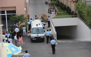 'Dịch' nhảy lầu ở bệnh viện