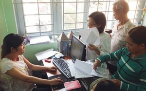 ​“Nới” điều kiện tham gia bảo hiểm y tế hộ gia đình