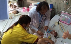 Khoa Nhi BV Bạch Mai giải trình vụ bé 8 tuổi tử vong