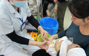 Khan hiếm vaccine dịch vụ kéo dài đến 2016