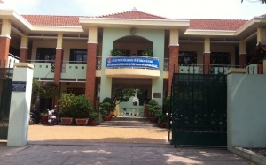 Đình chỉ ba bảo mẫu đánh trẻ có HIV dã man