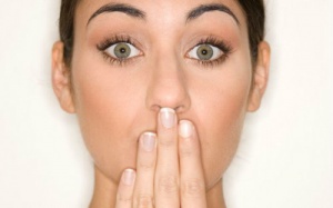 Hơi thở có mùi lạ - coi chừng bệnh nguy hiểm!