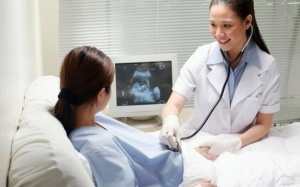 Đi khám xét nghiệm những gì?