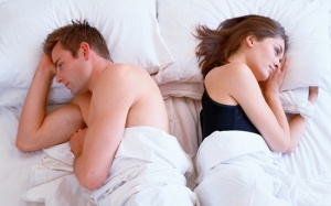 Mất ngủ, sinh lý kém: Nỗi buồn chẳng biết tỏ cùng ai?!
