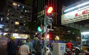 Lắp đèn tín hiệu giao thông có âm thanh đầu tiên ở TP.HCM