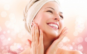 Tự làm căng da mặt không cần đến thẩm mỹ viện