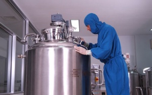 Việt Nam sản xuất thành công vaccine cúm A/H5N1