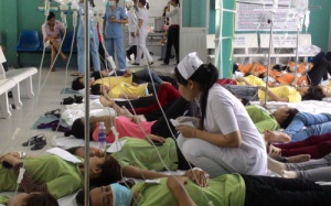 Hàng trăm công nhân nhập viện vì ngộ độc thực phẩm