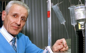 Vị bác sỹ hỗ trợ 130 bệnh nhân chấm dứt sự sống