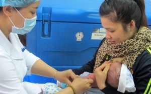 Chỉ hơn 50% trẻ được tiêm vaccine viêm gan B ngay sau sinh
