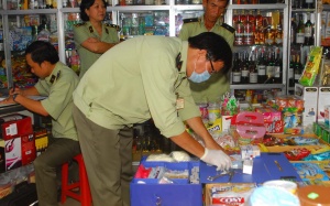 Lập 2 đoàn kiểm tra phụ gia thực phẩm tại Hà Nội
