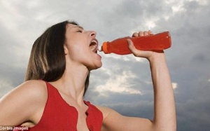 Nước tăng lực - nguyên nhân gây thiếu sắt trầm trọng ở phụ nữ