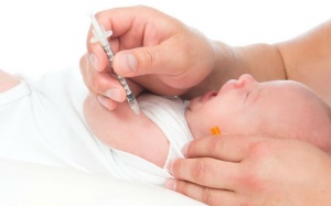 Hãy tiêm vaccine ho gà cho trẻ từ 2 tháng tuổi