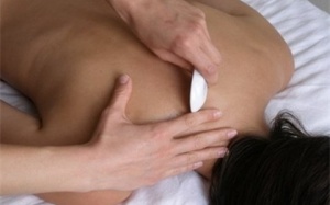 Cạo gió không cẩn trọng là nguy!