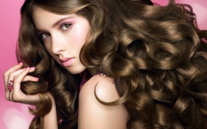 7 dấu hiệu của mái tóc liên quan đến sức khỏe