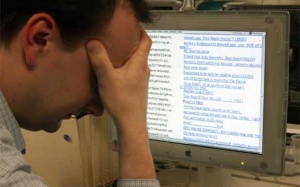 'Bệnh email' đe dọa dân văn phòng