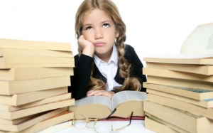 3 thói quen sai lầm làm giảm sút trí nhớ sĩ tử mùa thi