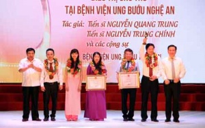 Ghép tế bào gốc trị ung thư vú được trao giải sáng tạo