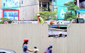 Dừng thi công 8 nhà ga Metro Hà Nội sau tai nạn rơi thép