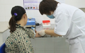 34% số người nhiễm HIV mới là nữ giới