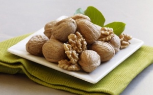 Phòng ung thư ruột kết: Chỉ cần hạt óc chó