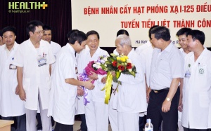 Hai bệnh nhân đầu tiên được cấy hạt phóng xạ điều trị ung thư xuất viện 