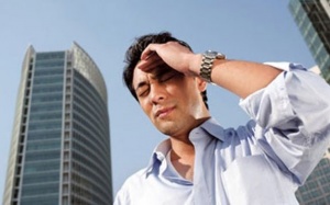 7 triệu chứng đột quỵ do nắng nóng