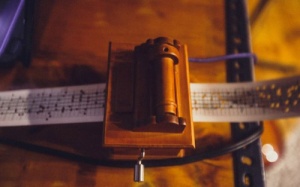 Giải trí trong tuần: Đêm nhạc thử nghiệm gây quỹ cho Nepal