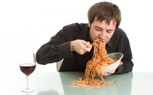 Những lý do khiến bạn luôn bị cơn đói 'đeo bám' (P2)