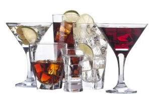 9 thực phẩm khiến cơ thể mất nước