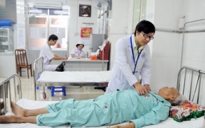 Nắng nóng - “bạn đồng hành” của đột quỵ