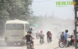 Người dân đang 'chết mòn' vì một đoạn đường hỏng