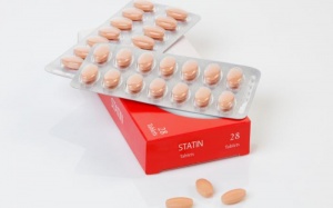 Thuốc hạ cholesterol giúp giảm nguy cơ đột quỵ ở người cao tuổi