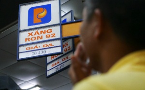 Giá xăng tiếp tục tăng 1.200 đồng