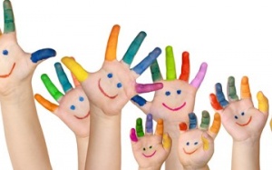 Nên rèn trẻ tự kỷ biết tự chăm sóc mình